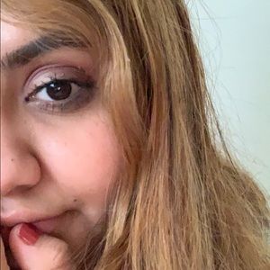 Meet your Posher, Lupita